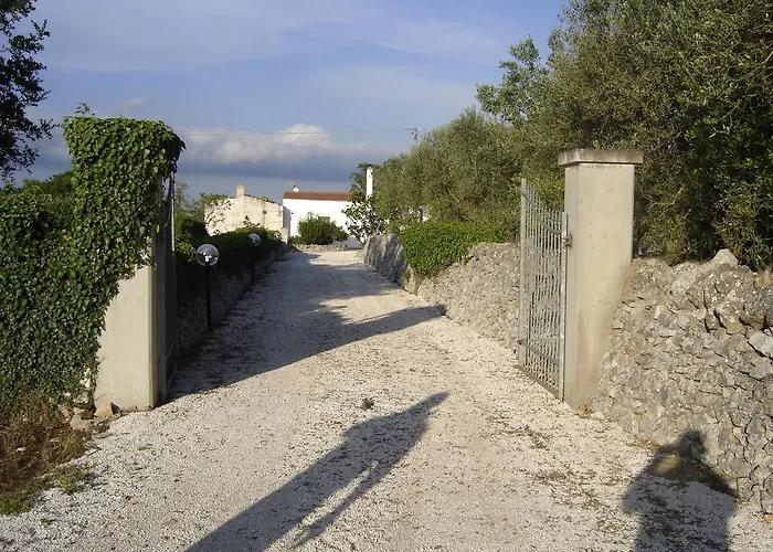 Trulli Sarmenzanello Noci