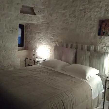 Trulli Sarmenzanello Noci